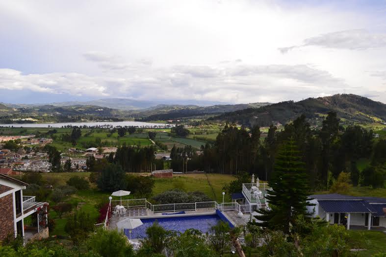 Miravalle Suites Paipa Extérieur photo
